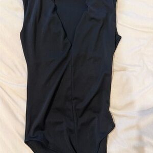 Zara Black Sleeveless V-Neck Bodysuit